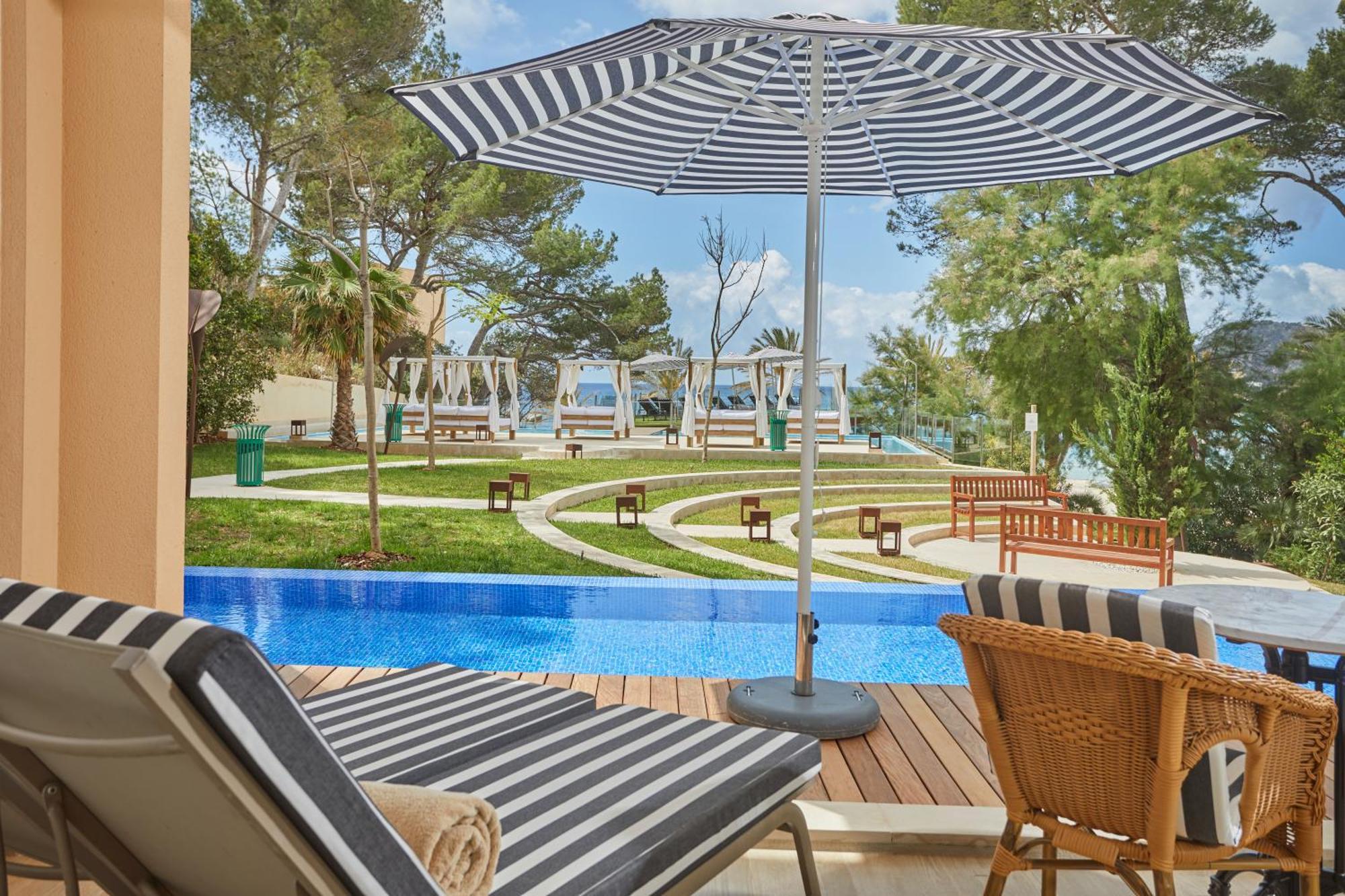 Secrets Mallorca Villamil Resort & Spa - Adults Only ปาเกรา ภายนอก รูปภาพ The hotel's pool